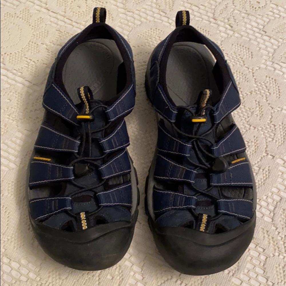 KEEN Waterproof Hiking Shoes